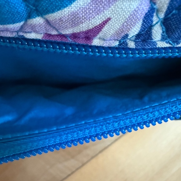 Vera Bradley Turn Lock Large Wallet Clutch Teal Paisley - Picture 6 of 6